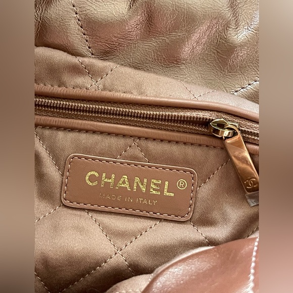 Chanel 22 bag, Small - Picture 11 of 11